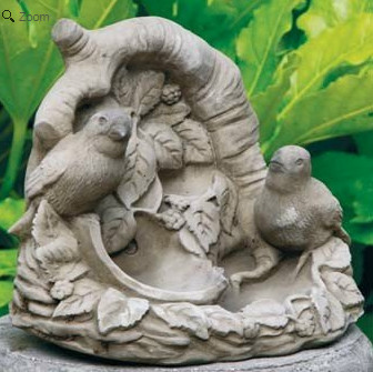 Vogeltränke mit Vogelpärchen