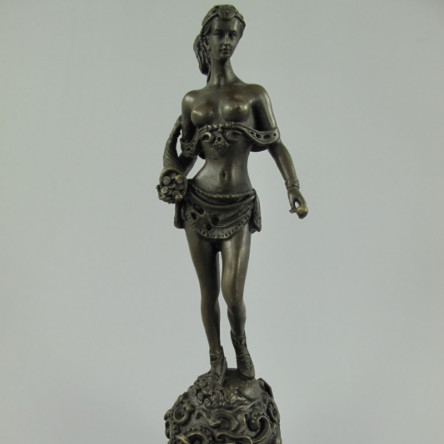 Bronze Figur Lady aufrecht stehend - Bronze Figur "Lady aufrecht stehend" 24x9x9cm