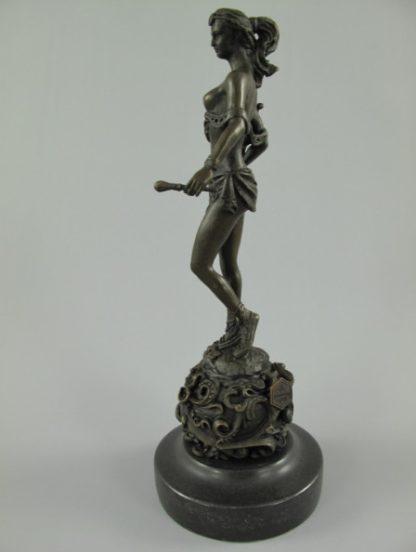 Bronze Figur Lady aufrecht stehend5 416x552 - Bronze Figur "Lady aufrecht stehend" 24x9x9cm