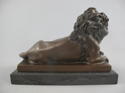 Bronze Figur Löwe liegend3 416x311 - Bronze Figur Tier "Löwe liegend" 28x20cm