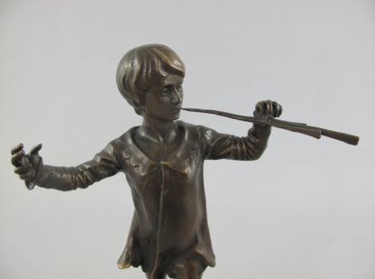 Bronze Figur Mann Flötenspieler3 416x309 - Bronze Figur "Mann - Flötenspieler" 32cm