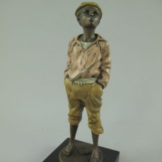 Bronze Figur Mann - pfeifend farbig
