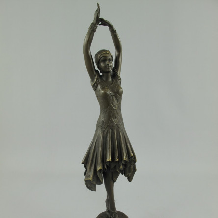 Bronze Figur "Tänzerin mit hochgereckten Armen" 44cm Bronze Figur Tänzerin mit hochgereckten Armen - Bronze Figur "Tänzerin mit hochgereckten Armen" 44cm