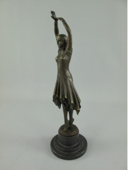 Bronze Figur Tänzerin mit hochgereckten Armen5 416x549 - Bronze Figur "Tänzerin mit hochgereckten Armen" 44cm