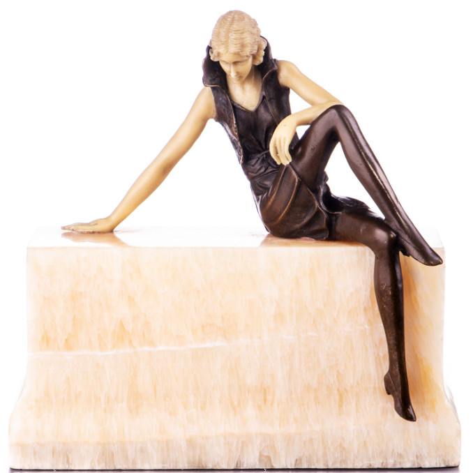 Bronze Figur Jugendstil Mädchen auf Mauer mit Polyresinappl. nach Preiss