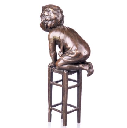Bronzefigur "Junge auf Stuhl" 22x11x6cm – Bild 3