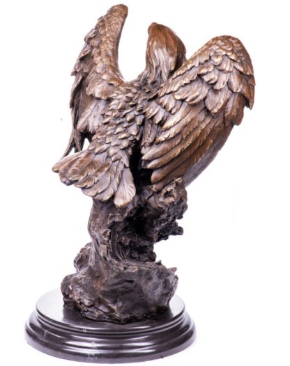 Bronze Figur Adler auf Felsen 70cm3 416x526 - Bronze Figur "Adler - auf Felsen" 70cm