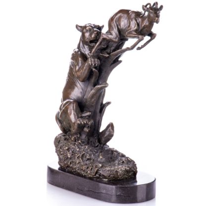 Bronzefigur Tier Löwe mit Antilope 32cm2