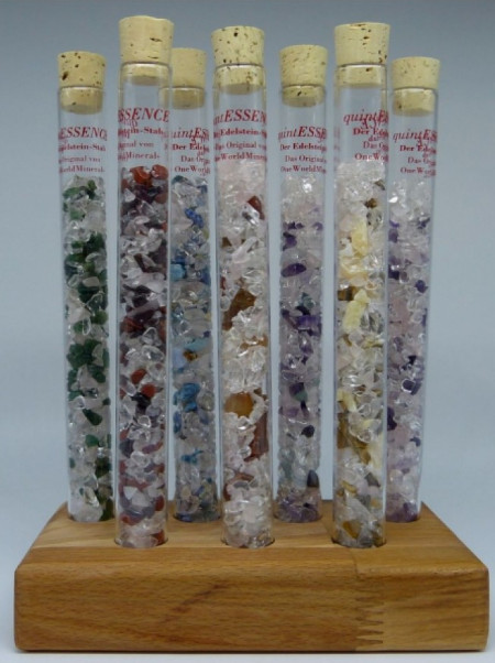 quintESSENCE Edelsteinwasser-Stab CHAKRA Set + Ständer2 quintESSENCE Edelsteinwasser-Stab CHAKRA Set + Ständer2