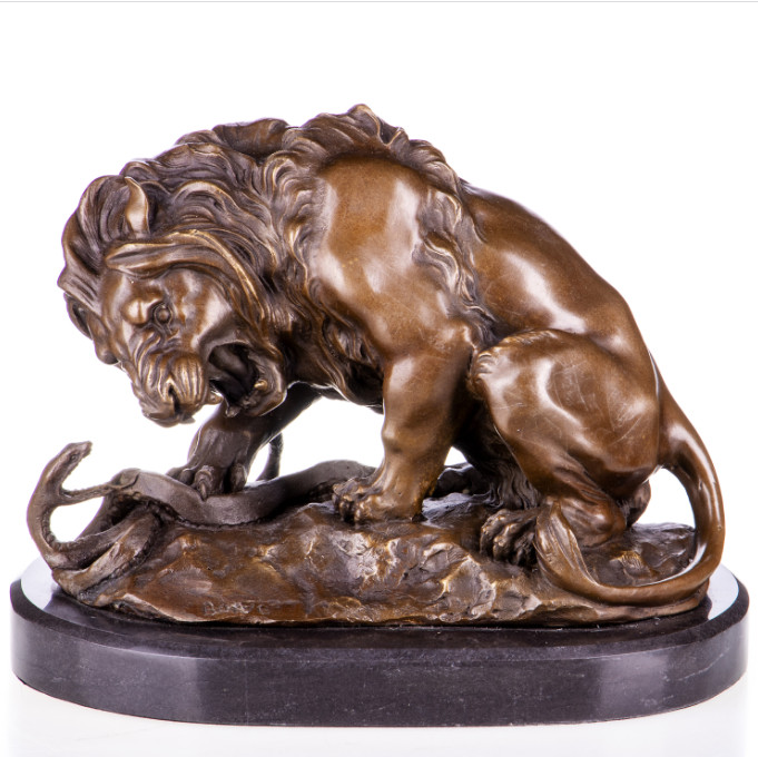 Bronze Figur Tier - Löwe mit Schlange nach Barye 21cm Bronze Figur Tier - "Löwe mit Schlange" nach Barye 21cm