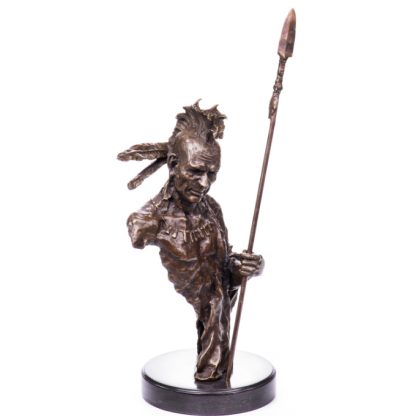 Moderne Bronzefigur Indianer mit Speer 61cm