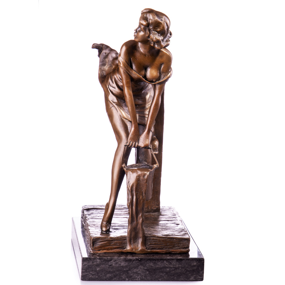Erotische Bronzefigur Frau am Brunnen 33x20x15cm2 Erotische Bronzefigur Frau am Brunnen 33x20x15cm2