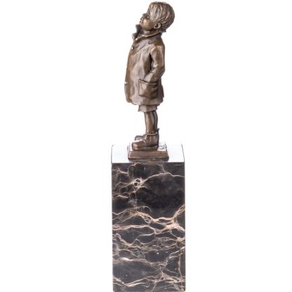 Bronzefigur Junge mit Mantel 29x7x7cm2