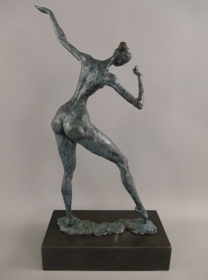 Moderne Bronze Figur Erotische Taenzerin 51x13x30cm5 416x560 - Moderne Bronze Figur "Erotische Tänzerin" 51x13x30cm