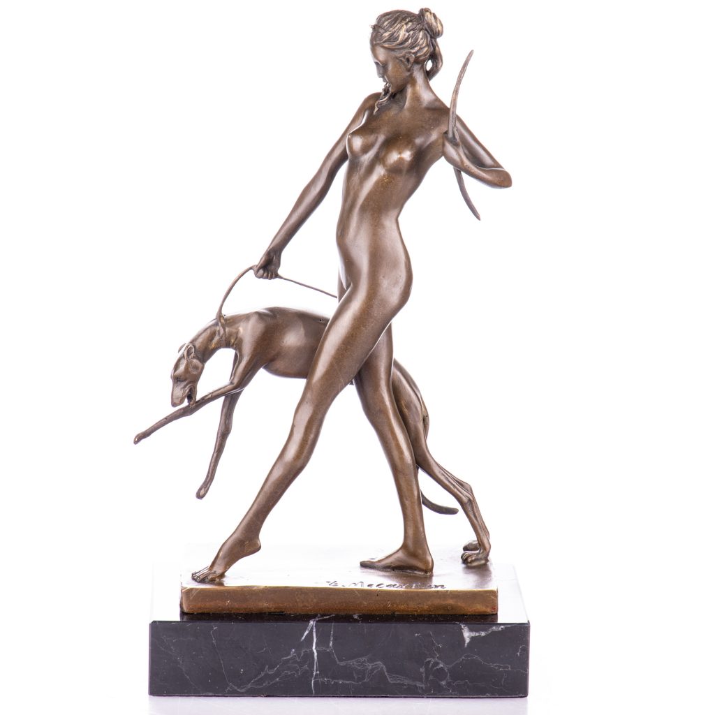 Art Deco Bronzefigur Diana mit Hund nach E.McCartan 33x18x10cm
