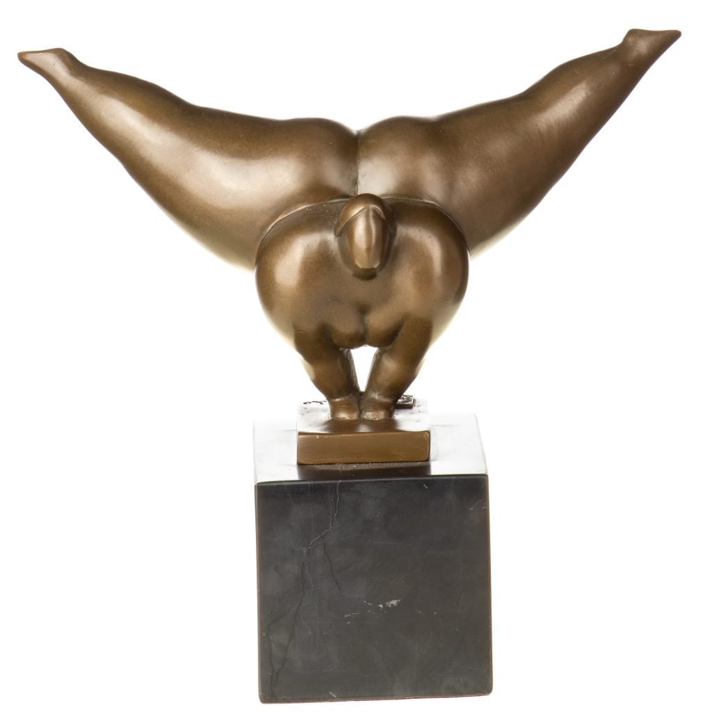 Moderne Bronzefigur weiblicher Akt 22x24x10cm