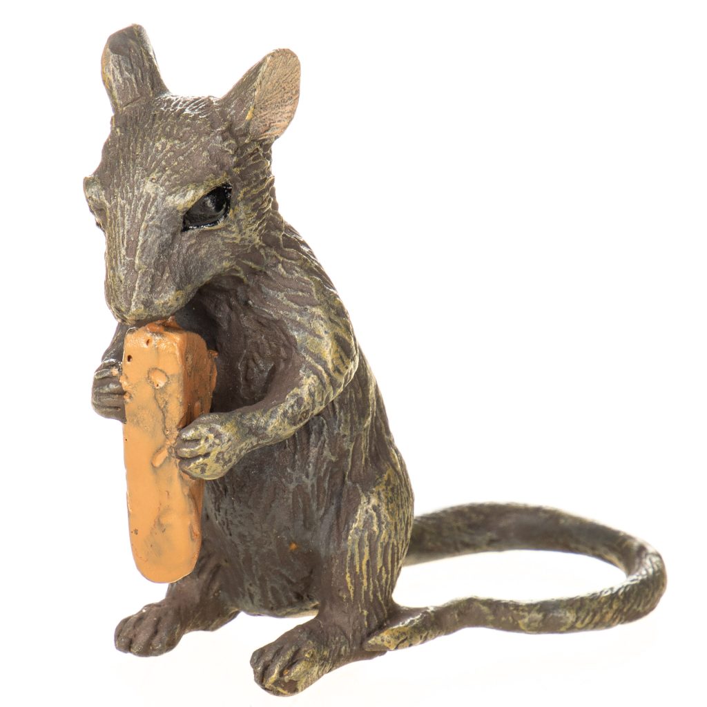 Farbige-Bronzefigur-Wiener-Art-Maus-mit-Kaese-7x6x3cm