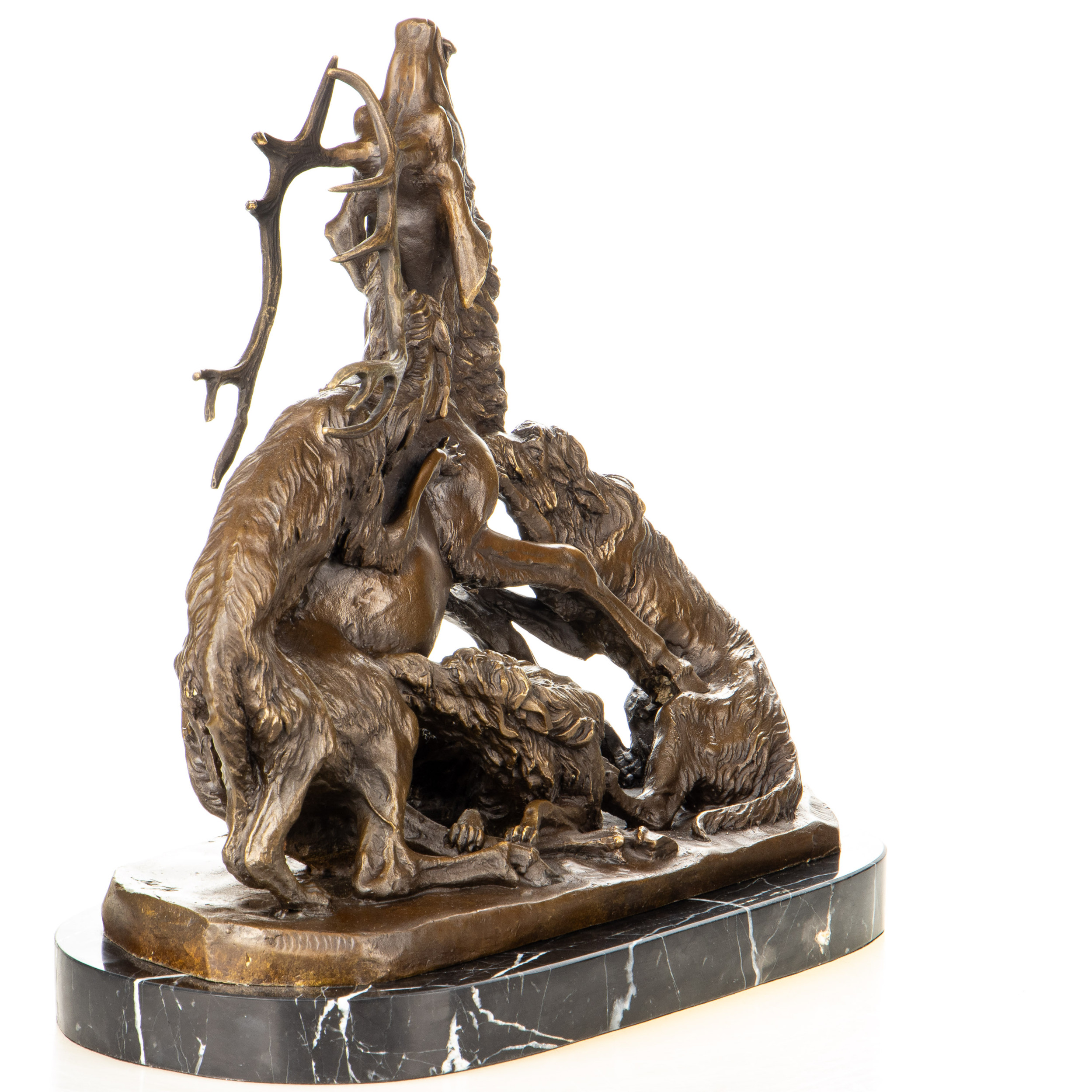Bronzefigur Hirsch mit Wölfen 36x37x18cm2 Bronzefigur Hirsch mit Wölfen 36x37x18cm2