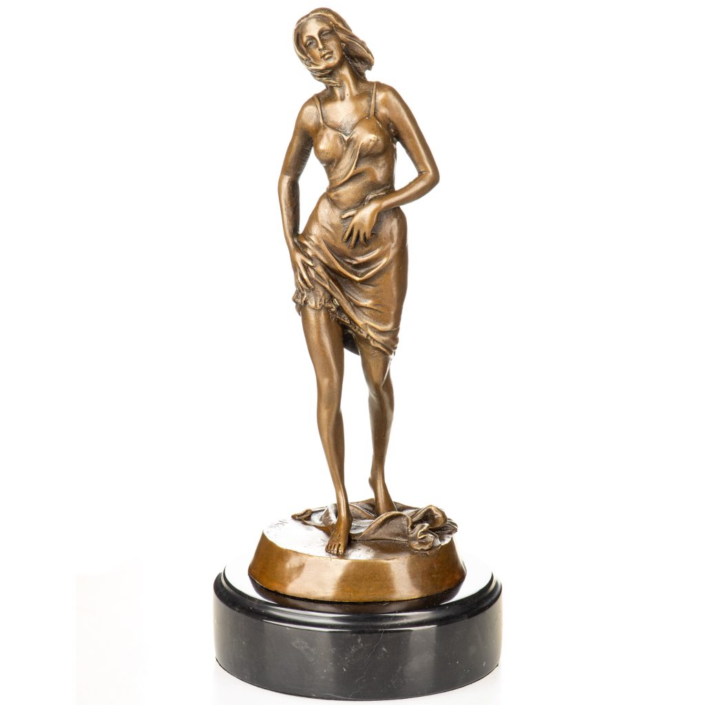 Bronzefigur-Frau-in-Nachtkleid-31x13x13cm
