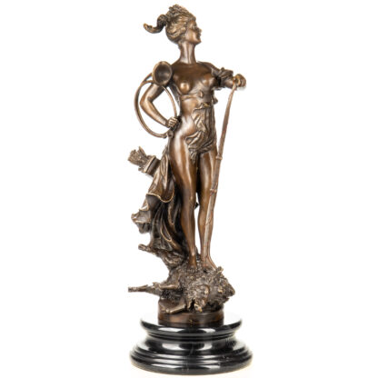 Bronzefigur-Goettin-Diana-bei-der-Jagd-67x22x25cm